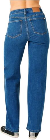 Judy Blue Classic High Rise Straight Jeans in Saudi Arabia
