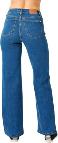 Judy Blue Classic High Rise Straight Jeans in Saudi Arabia