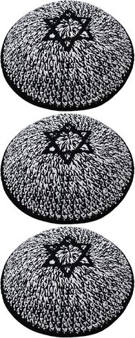 مجموعة من 3 قطع - كيباه محبوكة يدويًا بمقاس 17 سم بمربعات باللونين الأسود والأبيض مع تطريز نجمة داود للرجال والأولاد والأطفال، قبعة ياماكا من إسرائيل - مجموعة كيبوت in Kuwait