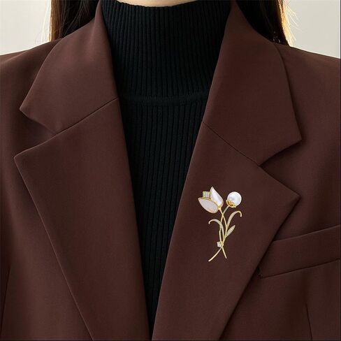 بروش زهرة التوليب اللطيفة دبوس من حجر الراين واللؤلؤ للنساء مجوهرات حفلات الربيع والصيف (أبيض) in Kuwait