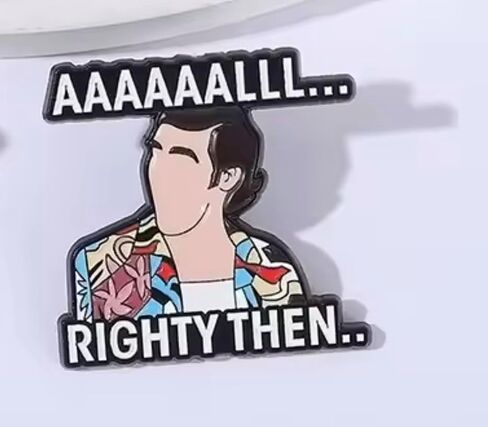 Ace Ventura Pet Detective AAAAAALLL ALL Righty ثم Alrighty Football Laces Out Hike Jim Carrey فيلم كوميدي مضحك لا تذهب إلى هناك 1.25 بوصة شارة دبوس المينا in Kuwait