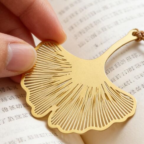 Metal Ginkgo Leaf Bookmark with Tassel - Metal Page Marker for Readers & Book Lovers, Elegant Gift for Women, Teens and Writers in Saudi Arabia