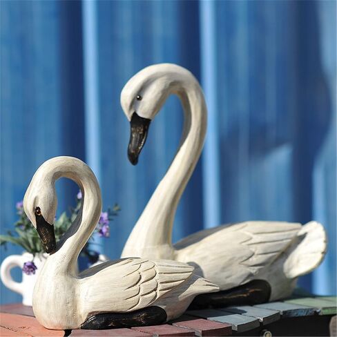 قطعتان من تمثال البجعة الخشبية الأنيقة بجعة بيضاء، تمثال أوزة منحوت يدويًا لتزيين المناظر الطبيعية المنزلية، فن نحت طائر البجعة لتزيين المنزل والزفاف in Kuwait