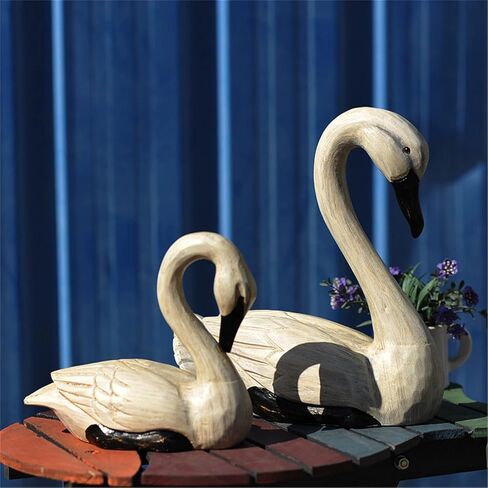 قطعتان من تمثال البجعة الخشبية الأنيقة بجعة بيضاء، تمثال أوزة منحوت يدويًا لتزيين المناظر الطبيعية المنزلية، فن نحت طائر البجعة لتزيين المنزل والزفاف in Kuwait