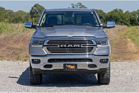 طقم إضاءة LED مزدوج مقاس 2 بوصة من Rough Country مع Amber DRL لشاحنة Ram 1500 (2019-2025) - عوارض موضعية 40 وات، 3600 لومن، ترقية إضاءة مقاومة للماء على الطرق الوعرة in Saudi Arabia