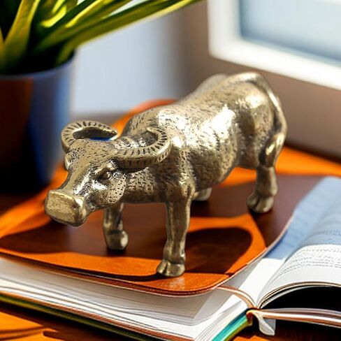 تمثال ديكوري لزينة البقرة النحاسية من لهيبيا - جاموس الماء - ذهبي in Kuwait