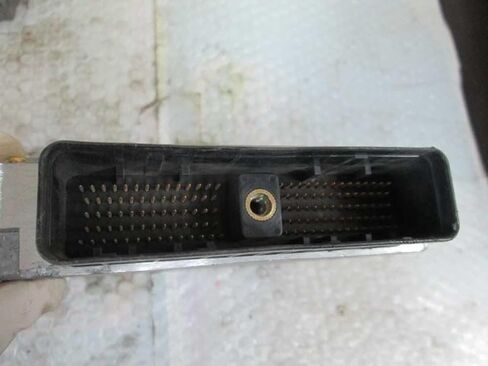 Engine ECM Control Module Fits 04 Compatible with Jaguar XJ8 2W93-10K975-KB 2W9310K975KB in Saudi Arabia