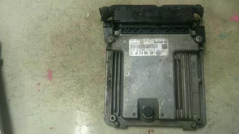 وحدة التحكم في المحرك ECM 2.0L تناسب 12 متوافقة مع Passat 03L 906 012 BP 03L906012BP in Saudi Arabia