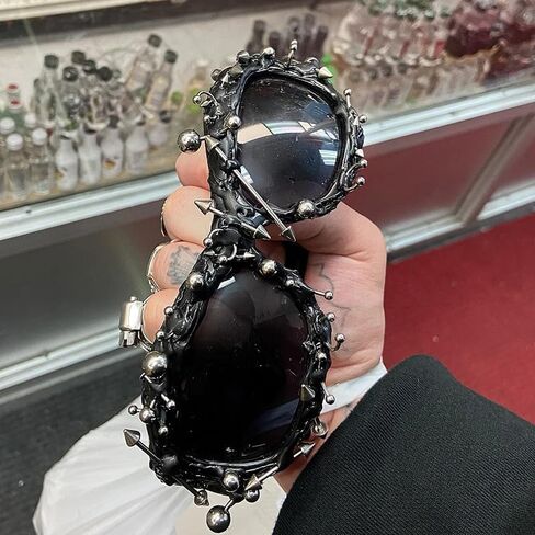 نظارات شمسية من Bullabulling Cool Rock Punk Spike بإطار معدني مرصع باللون الأسود in Kuwait