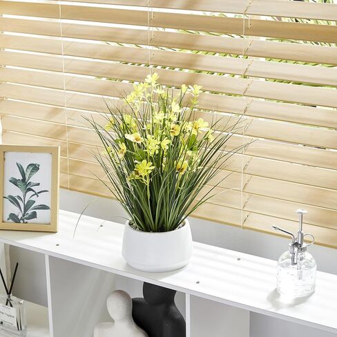 365 ديكور مزهر 16.5 بوصة نبات عشب البصل الأصفر الاصطناعي في وعاء أبيض حديث مع حصى زخرفية - عشب صناعي مع زهور صفراء، تجميع مجاني للمنزل، سطح الطاولة، الرف وديكور سطح الطاولة in Kuwait