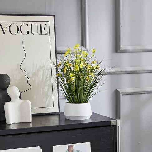 365 ديكور مزهر 16.5 بوصة نبات عشب البصل الأصفر الاصطناعي في وعاء أبيض حديث مع حصى زخرفية - عشب صناعي مع زهور صفراء، تجميع مجاني للمنزل، سطح الطاولة، الرف وديكور سطح الطاولة in Kuwait