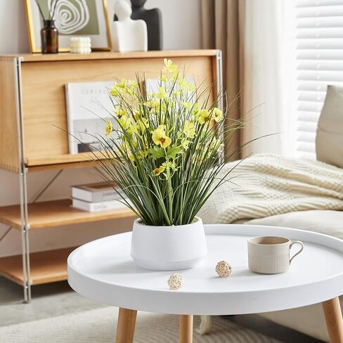 365 ديكور مزهر 16.5 بوصة نبات عشب البصل الأصفر الاصطناعي في وعاء أبيض حديث مع حصى زخرفية - عشب صناعي مع زهور صفراء، تجميع مجاني للمنزل، سطح الطاولة، الرف وديكور سطح الطاولة in Kuwait