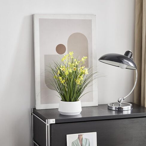 365 ديكور مزهر 16.5 بوصة نبات عشب البصل الأصفر الاصطناعي في وعاء أبيض حديث مع حصى زخرفية - عشب صناعي مع زهور صفراء، تجميع مجاني للمنزل، سطح الطاولة، الرف وديكور سطح الطاولة in Kuwait