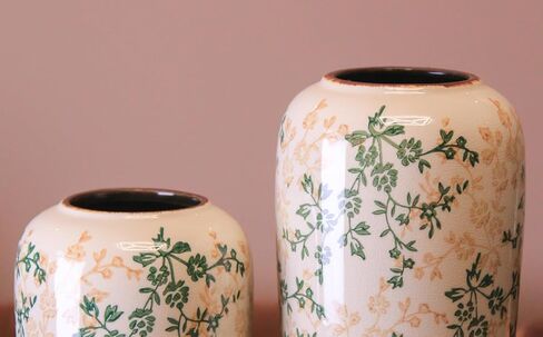 مزهرية كبيرة من السيراميك مرسومة يدويًا مقاس 11.5 بوصة - نباتات خضراء وأزهار صفراء، طلاء زجاجي مشقق وحافة عتيقة، أعمال فنية مستوحاة من الصين in Kuwait