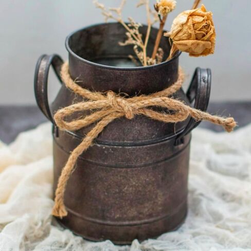 Primitive Distressed Iron Vase Bucket,Shabby Chic Classy Designed Metal Vase,Vintage Rustic Antique Decorative Flower Vase for Birthday Gift,Home Decor,Wedding,Party(5.5" L x 3.5" W x 5.9" H) in Kuwait