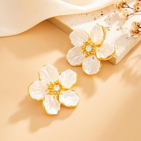 Dainty Textured Shell Flower Crystal Gold Earrings for women Trendy Exquisite Sparkly Cubic Zircon Stud Earring Y2K Prom Party Floral Jewelry Gifts in Kuwait