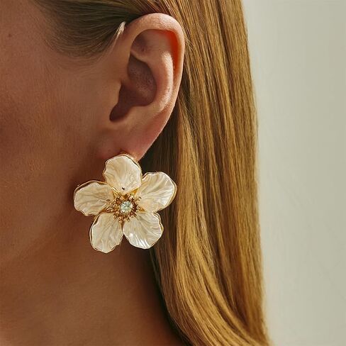 Dainty Textured Shell Flower Crystal Gold Earrings for women Trendy Exquisite Sparkly Cubic Zircon Stud Earring Y2K Prom Party Floral Jewelry Gifts in Kuwait