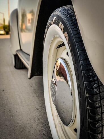 مجموعة حواف إطار الحائط الأبيض مقاس 15 بوصة × 4 قطع in Kuwait