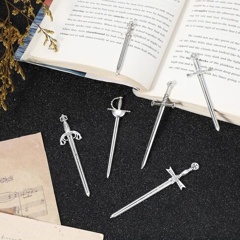 6 قطع من سبائك الزنك سيوف صغيرة لوازم حرفية سيوف فضية عتيقة سكين المرجعية دلايات لصنع المجوهرات سيوف معدنية صغيرة سحر للرجال سيوف صغيرة عتيقة سحر سكين المرجعية in Kuwait