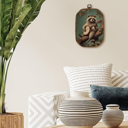 yjeslw خمر الراكون المثمن جدار الفن الديكور، Cottagecore القمامة الباندا لعب البانجو مؤطرة قماش يطبع، ريفي الرجعية مزرعة الراكون الجدار شنقا الزينة لديكور غرفة نوم المنزل، 10.2x7 بوصة in Kuwait