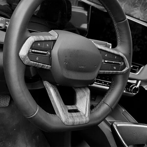 غطاء إطاري لمقبض عجلة قيادة السيارة الفاخر، متوافق مع ملحقات Chevy Equinox RS 2025-2026 - مضاد للانزلاق، ملائم عالمي، سهل التركيب وملحقات ترقية فاخرة (حبيبات خشبية) in Kuwait