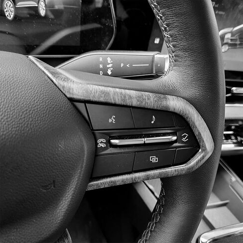 غطاء إطاري لمقبض عجلة قيادة السيارة الفاخر، متوافق مع ملحقات Chevy Equinox RS 2025-2026 - مضاد للانزلاق، ملائم عالمي، سهل التركيب وملحقات ترقية فاخرة (حبيبات خشبية) in Kuwait