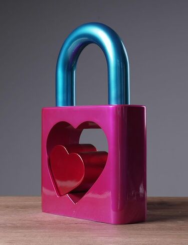 Abstract Sculpture Decor Modern Arts Lover Figurine Heart Decor Table Centerpiece Statue Polyresin 11.4 inch in Kuwait