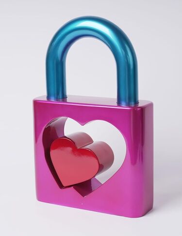 Abstract Sculpture Decor Modern Arts Lover Figurine Heart Decor Table Centerpiece Statue Polyresin 11.4 inch in Kuwait