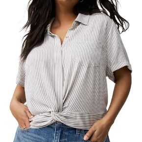 قميص Torrid نسائي مقاس كبير من قماش الشاش المجعد والملتف من الأمام in Kuwait