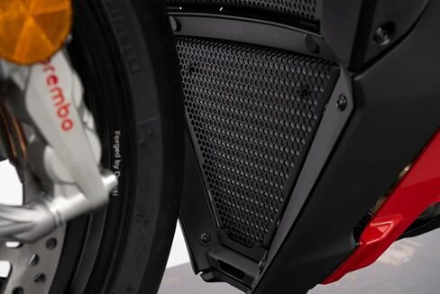 Evotech Radiator Guard Kit compatible for Ducati Streetfighter V4 Models. Year 2025 onwards. PRN018192-018198 in Saudi Arabia