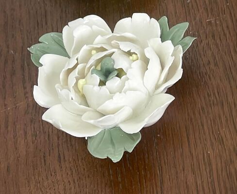 3.54" Ceramic Peony Wall Art, 3D Artificial Flower Wall Decor, Handmade Wall Hanging Sculpture, Porcelain Flower Wall Art for Living Room, Bedroom, Bathroom, Home Office (White) in Kuwait