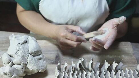 4.74",Ceramic Wall Flower Decor Artificial 3D Flower Wall Art，Handmade 3D Wall Art Hanging Sculpture， Porcelain Flower Wall Décor (Sapphire Blue) in Kuwait