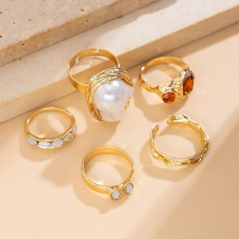 Chunky Baroque Pearl Knuckle Rings Set,Charming Dainty Crystal Pearl Personalized Joint Ring,Vintage Plated Gold Flower Midi Rings Set for Women in Kuwait