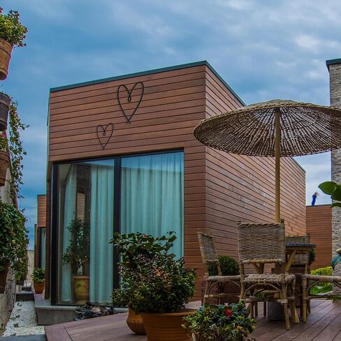 Josojoou 4 Pcs Metal Heart Wall Art Decor Modern Love Heart Decorative Sign Western Room Decor Metal Hanging Decorative for Bedroom Office Hotel Home Wall Decoration(Black) in Kuwait