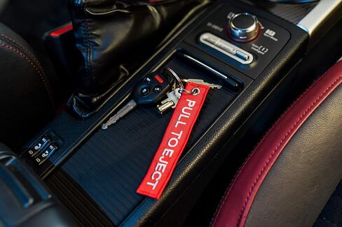 3x سلسلة مفاتيح باللون الأحمر/الأبيض قابلة للسحب مقاس 5 بوصات × 1 بوصة - واردات Apex (عبوة 3x) in Kuwait