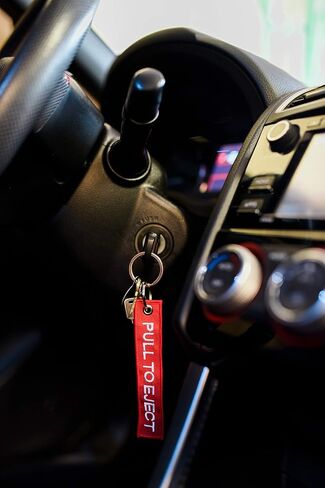 3x سلسلة مفاتيح باللون الأحمر/الأبيض قابلة للسحب مقاس 5 بوصات × 1 بوصة - واردات Apex (عبوة 3x) in Kuwait