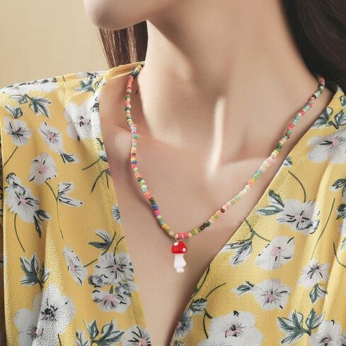 الملونة مطرز الفطر شكل قلادة قلادة الخرز البذور اليدوية الحلو الفطر الطازج Y قلادة الإبداعية بوهيميا مجوهرات العطلة للنساء الفتيات المراهقات in Kuwait