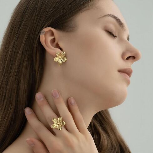14K Gold Plated Surgical Hypoallergenic Stainless Steel Dainty Flower Ring for Women in Kuwait