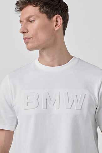 تي شيرت بشعار BMW Core منقوش - 100% قطن عضوي، مقاس عادي، خط عنق مضلع in Saudi Arabia