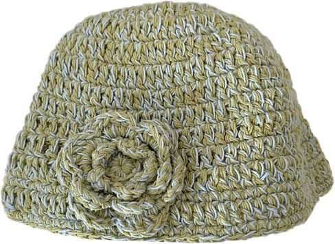 قبعة محبوكة مصنوعة يدويًا، قبعة أنيقة على شكل زهرة، قبعة ناعمة دافئة، أغطية رأس شتوية أنيقة للنساء باللون الأزرق in Kuwait