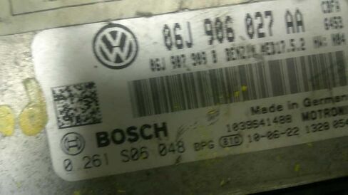 Engine ECM Control Module 2.0L Fits 11 Volkswagon EOS 06J 906 027 AA 06J906027AA in Saudi Arabia