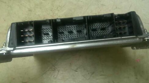Engine ECM Control Module 2.7L Fits 04 Santa FE 39109-37509 3910937509 in Saudi Arabia