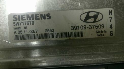 Engine ECM Control Module 2.7L Fits 04 Santa FE 39109-37509 3910937509 in Saudi Arabia