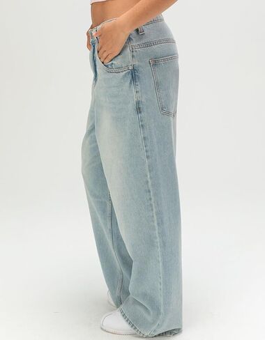 Rsq Womens Low Rise Ultra Baggy Jeans in Saudi Arabia