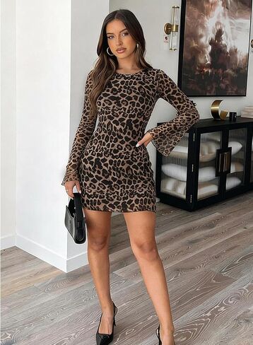 فستان نسائي قصير بطباعة Bodycon فستان قصير بأكمام جرس شبكي للحفلات، فستان للخروجات الليلية بطبعة Y2K in Kuwait