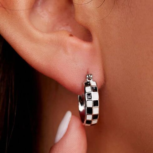 Trendy Black/White Checkered Hoop Earrings for Women New Jewelry in Saudi Arabia