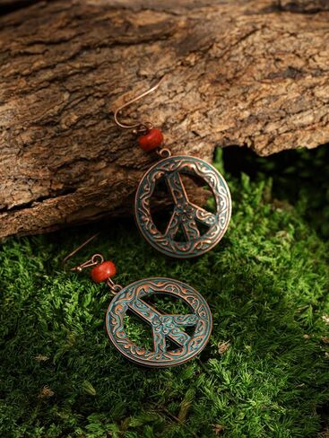 MINACHI Vintage Boho Hippie Peace Sign Dangle Drop Earrings, Bohemian Hippie Jewelry Gift for Women in Saudi Arabia