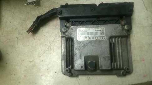 Engine ECM Control Module 2.0L Fits 16-17 Compatible with Audi Q3 8U0 907 115 L 8U0907115L in Saudi Arabia