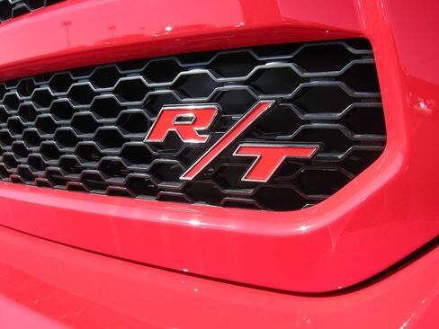 مشبك الشبكة الأمامية لشاحنة Ram 1500 R/T RT على شعار لوحة اسم Mopar OEM in Kuwait