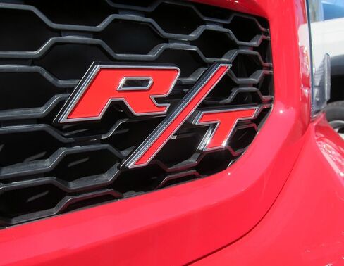 مشبك الشبكة الأمامية لشاحنة Ram 1500 R/T RT على شعار لوحة اسم Mopar OEM in Kuwait